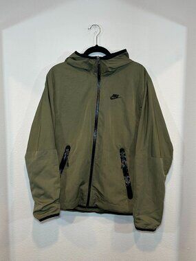 Nike Men's Tech Woven Full Zip Olive Windbreaker Lined Jacket Size Medium